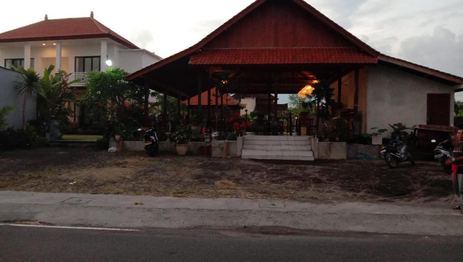 Limun Guesthouse Amlapura Exterior photo